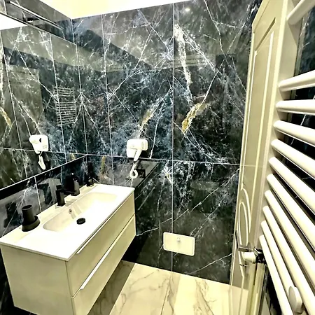 Quo Vadis Apartment